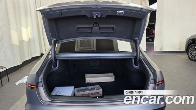 Hyundai Grandeur 2023 — ფოტო 20/20