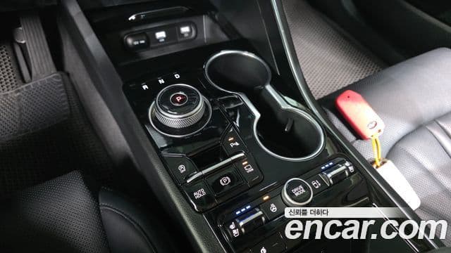 Kia K5 2023 — ფოტო 9/20