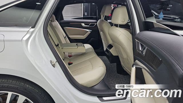 Audi A6 2023 — Şəkil 12/20