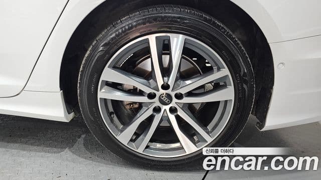 Audi A6 2023 — Photo 16/30