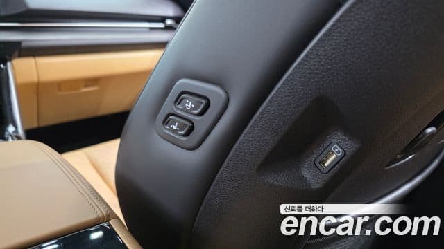 Kia Carnival 2022 — ფოტო 17/20