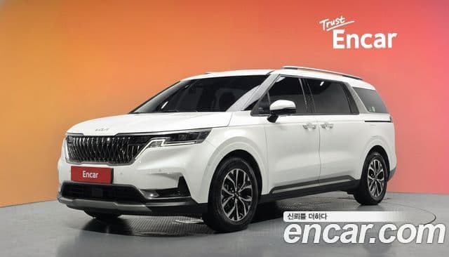 Kia Carnival 2022 — ფოტო 1/20