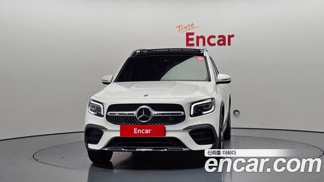 Mercedes-Benz GLB-Class 2021 — ფოტო 3/20