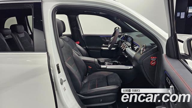 Mercedes-Benz GLB-Class 2021 — ფოტო 11/20