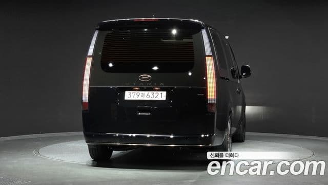 Hyundai Staria 2023 — Şəkil 3/20