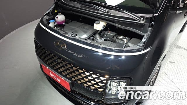 Hyundai Staria 2023 — фото 5 из 20