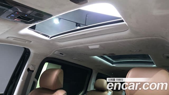 Hyundai Staria 2023 — Şəkil 17/20