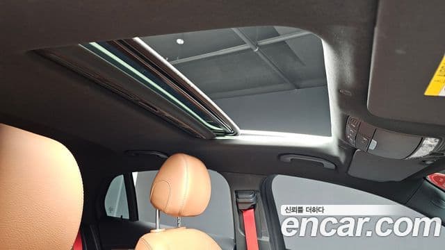 Mercedes-Benz GLC-Class 2023 — Şəkil 18/20