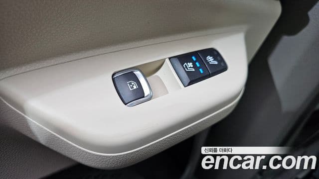 Kia Carnival 2024 — Şəkil 19/20