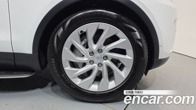 Land Rover Discovery 5 2024 — Şəkil 5/20