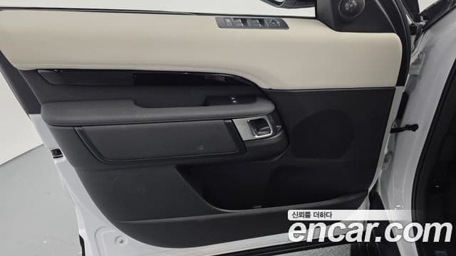 Land Rover Discovery 5 2024 — Şəkil 28/33