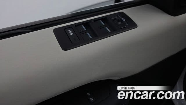 Land Rover Discovery 5 2024 — Şəkil 9/33
