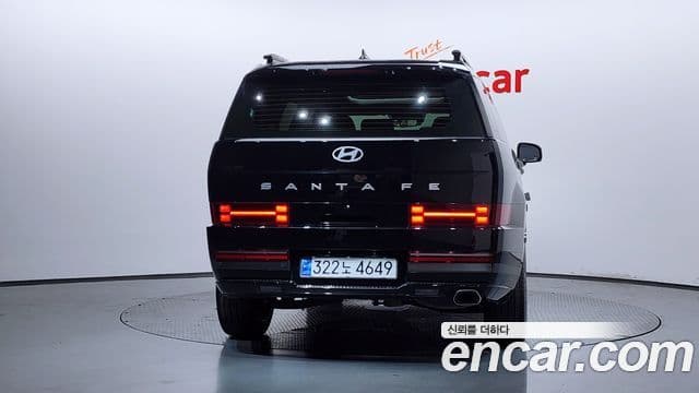 Hyundai Santa Fe 2024 — Фото 4/20