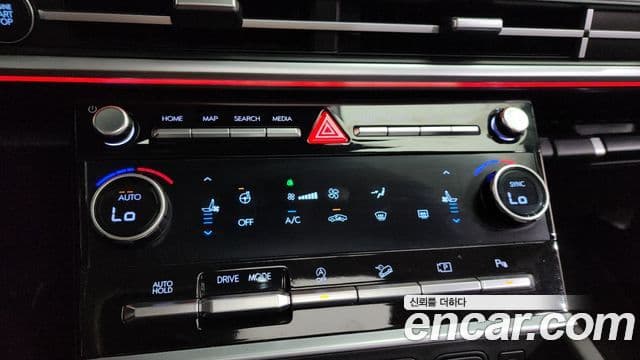 Hyundai Santa Fe 2024 — Photo 13/38