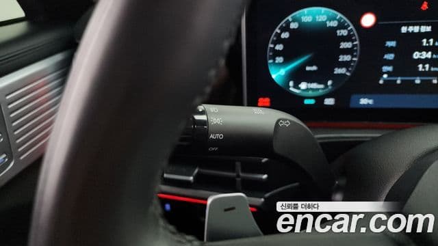 Hyundai Santa Fe 2024 — Photo 17/38