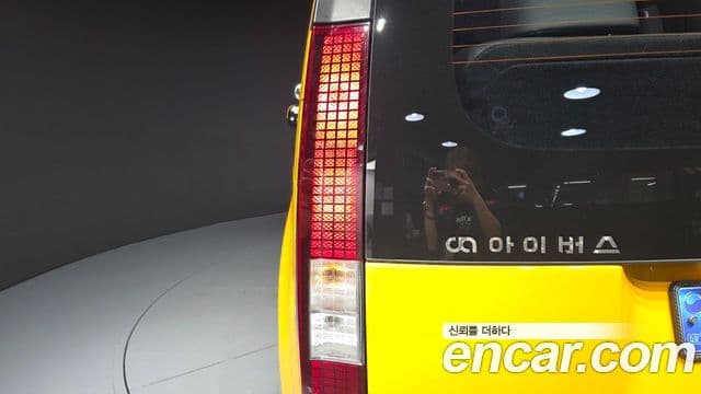 Hyundai Staria 2023 — Photo 18/34