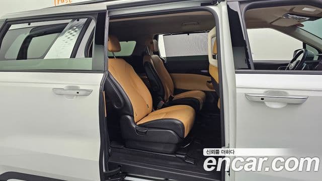 Kia Carnival 2021 — Şəkil 11/20