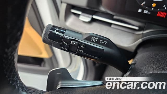 Kia Carnival 2021 — Şəkil 18/20