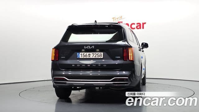 Kia Sorento 2021 — Фото 4/20