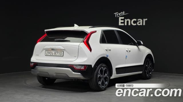 Kia Niro 2025 — ფოტო 2/20