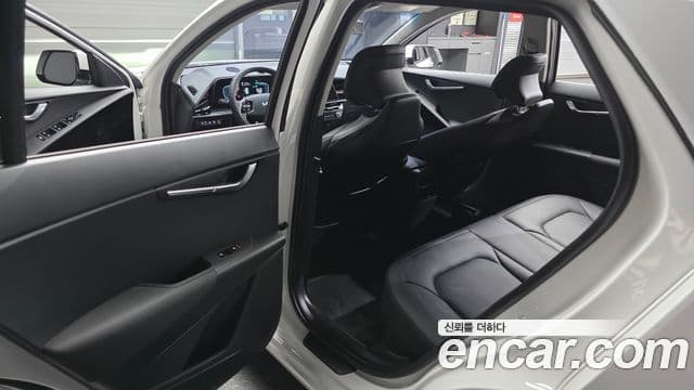 Kia Niro 2025 — ფოტო 11/20
