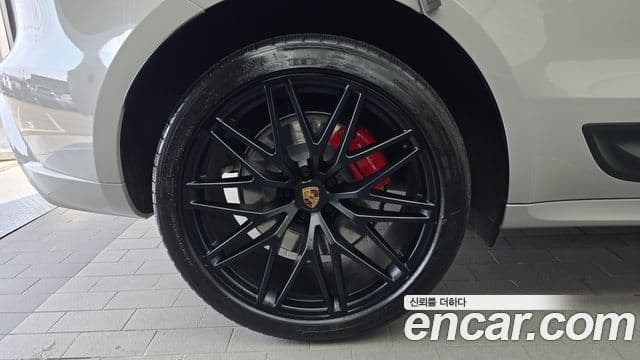 Porsche Macan 2024 — Şəkil 5/20