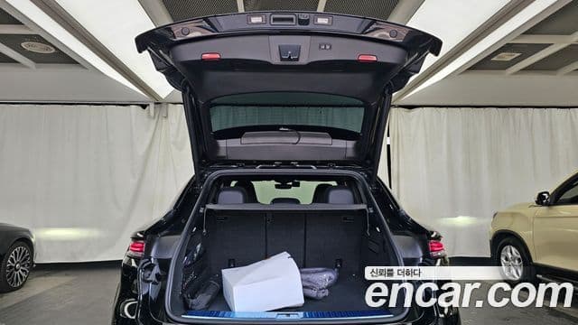 Porsche Cayenne 2025 — ფოტო 20/20