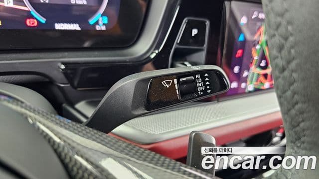 Porsche Cayenne 2025 — Photo 24/31