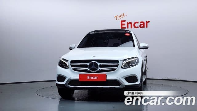 Mercedes-Benz GLC-Class 2018 — ფოტო 2/13