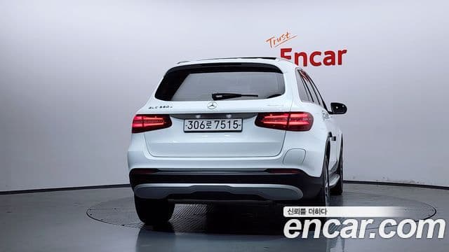 Mercedes-Benz GLC-Class 2018 — ფოტო 3/13