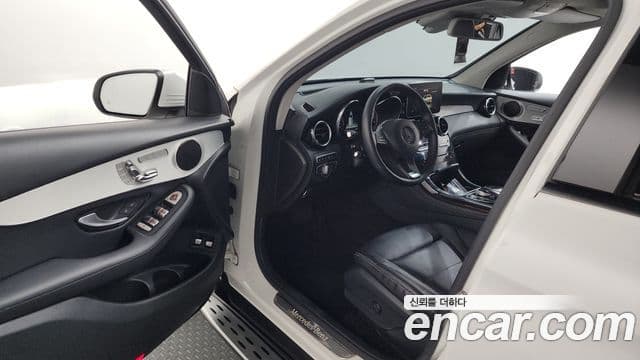 Mercedes-Benz GLC-Class 2018 — ფოტო 9/13