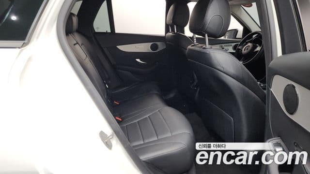 Mercedes-Benz GLC-Class 2018 — ფოტო 12/13