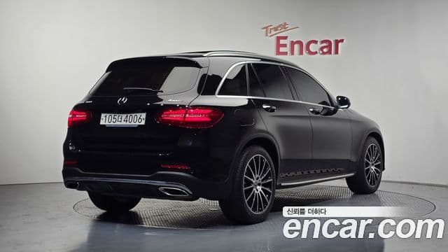 Mercedes-Benz GLC-Class 2019 — ფოტო 2/20