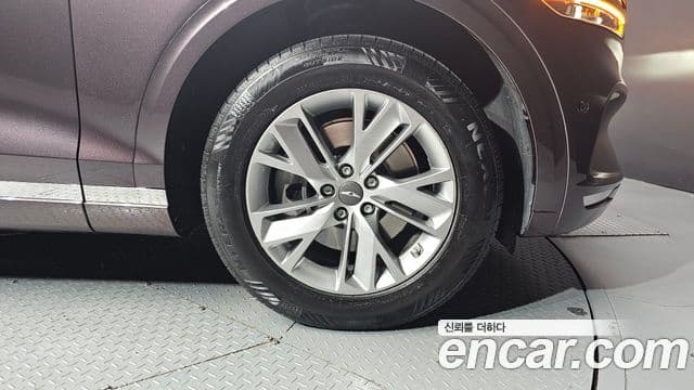 Genesis GV70 2021 — Şəkil 14/34