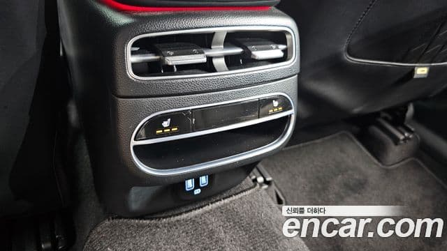 Genesis GV70 2021 — Şəkil 27/34
