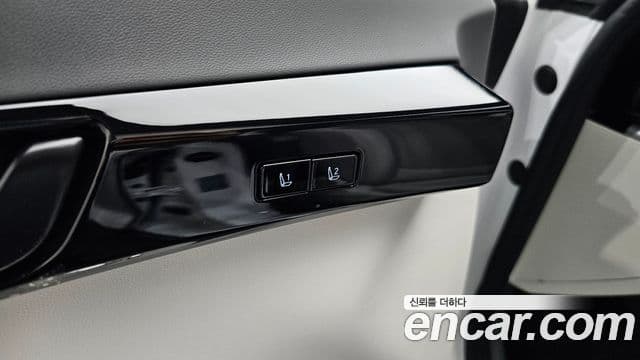 Hyundai Grandeur Hybrid 2024 — ფოტო 15/34