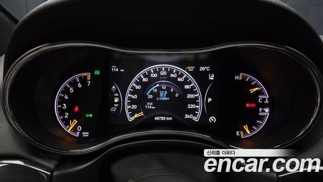 Jeep Grand Cherokee 2020 — Şəkil 8/20