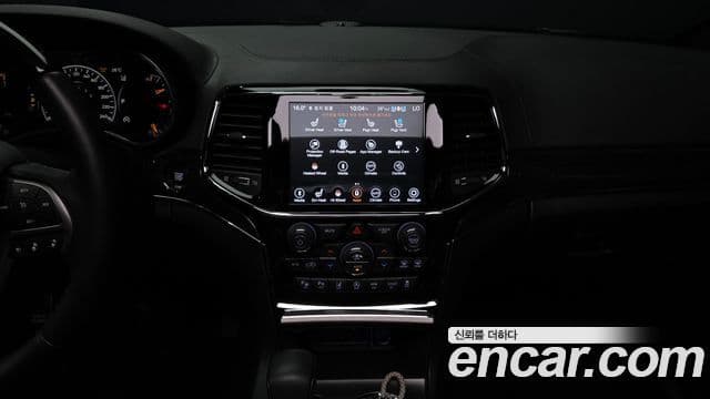 Jeep Grand Cherokee 2020 — Şəkil 14/20