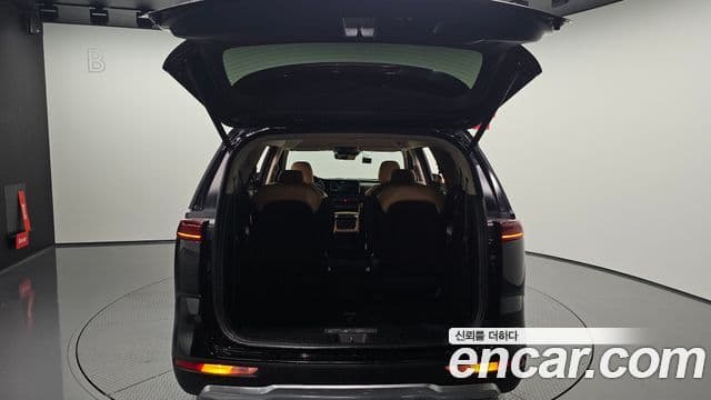 Kia Carnival 2021 — Фото 20/20