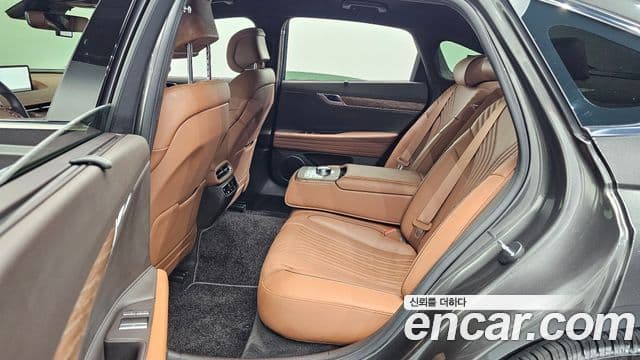 Genesis Electrified G80 2024 — Şəkil 11/20