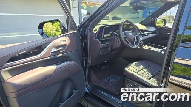 Cadillac Escalade 2023 — Şəkil 10/20