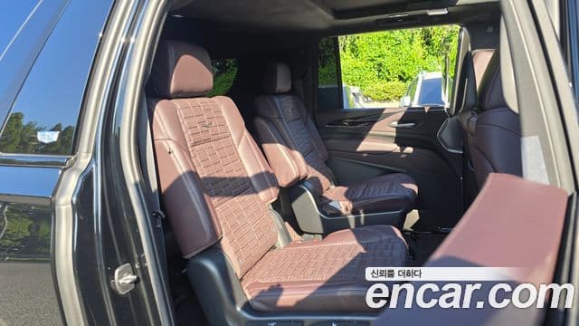 Cadillac Escalade 2023 — Şəkil 11/20