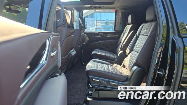 Cadillac Escalade 2023 — Şəkil 12/20