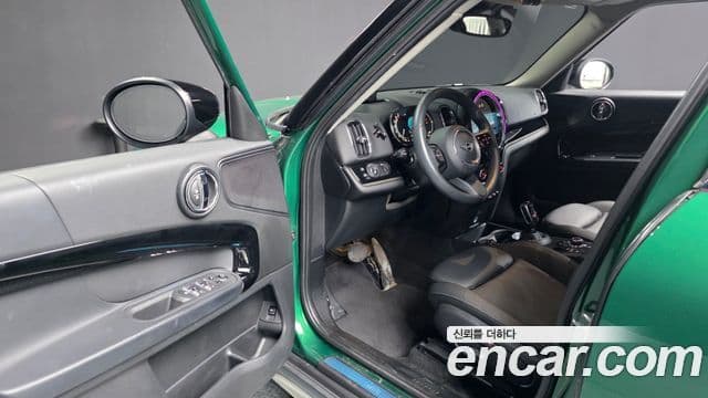 Mini Cooper Countryman 2023 — Photo 3/37