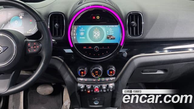 Mini Cooper Countryman 2023 — Photo 9/37