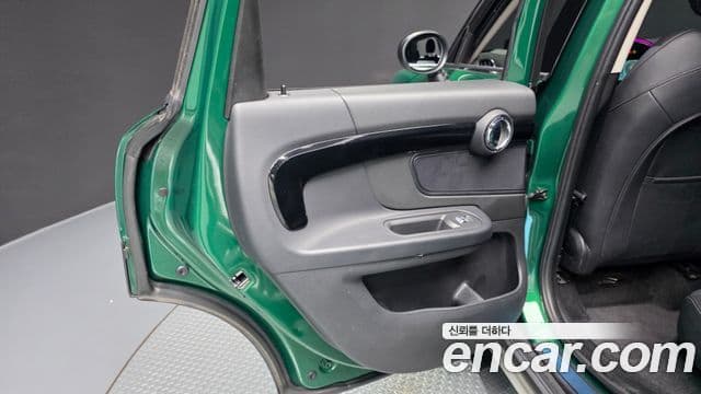 Mini Cooper Countryman 2023 — Photo 7/37
