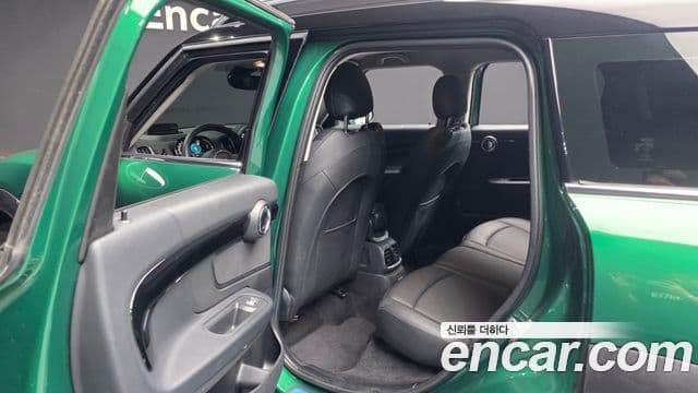 Mini Cooper Countryman 2023 — Photo 17/37