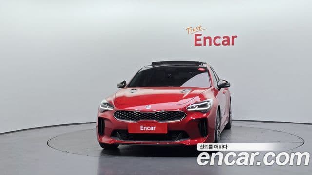 Kia Stinger 2018 — ფოტო 3/20