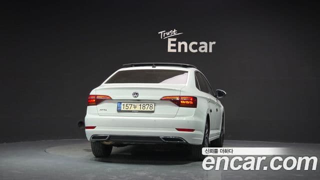 Volkswagen Jetta 2021 — Şəkil 4/20