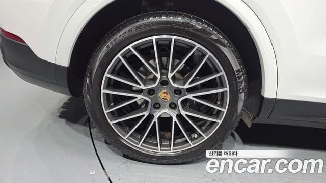 Porsche Cayenne 2019 — Şəkil 5/20